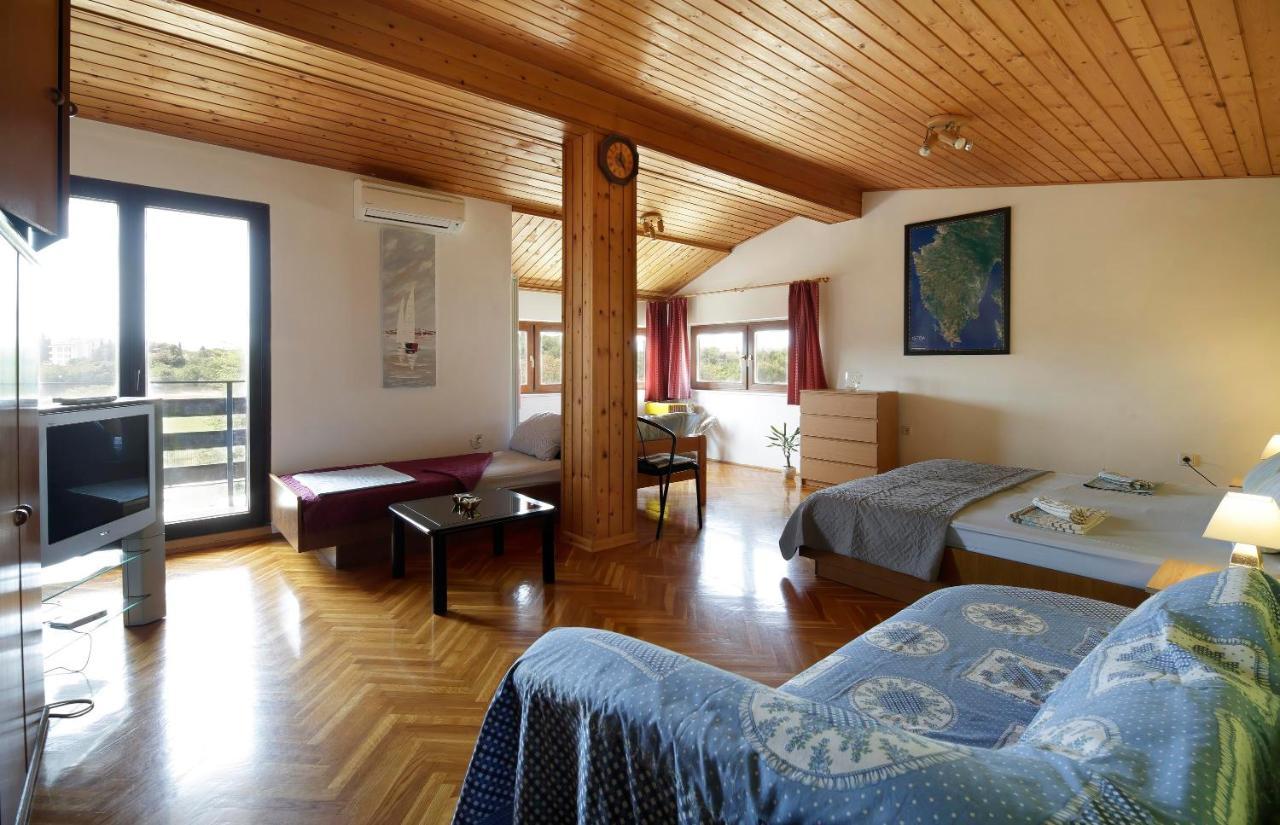 Apartments Natali 罗维尼 外观 照片