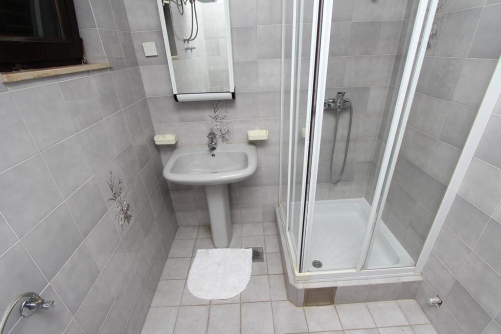 Apartments Natali 罗维尼 外观 照片
